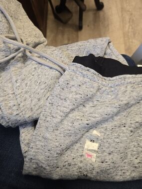 PINK Victoria's Secret Gray Speckled Joggers with Black Waistband